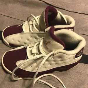 Size 9c Jordan’s maroon and white